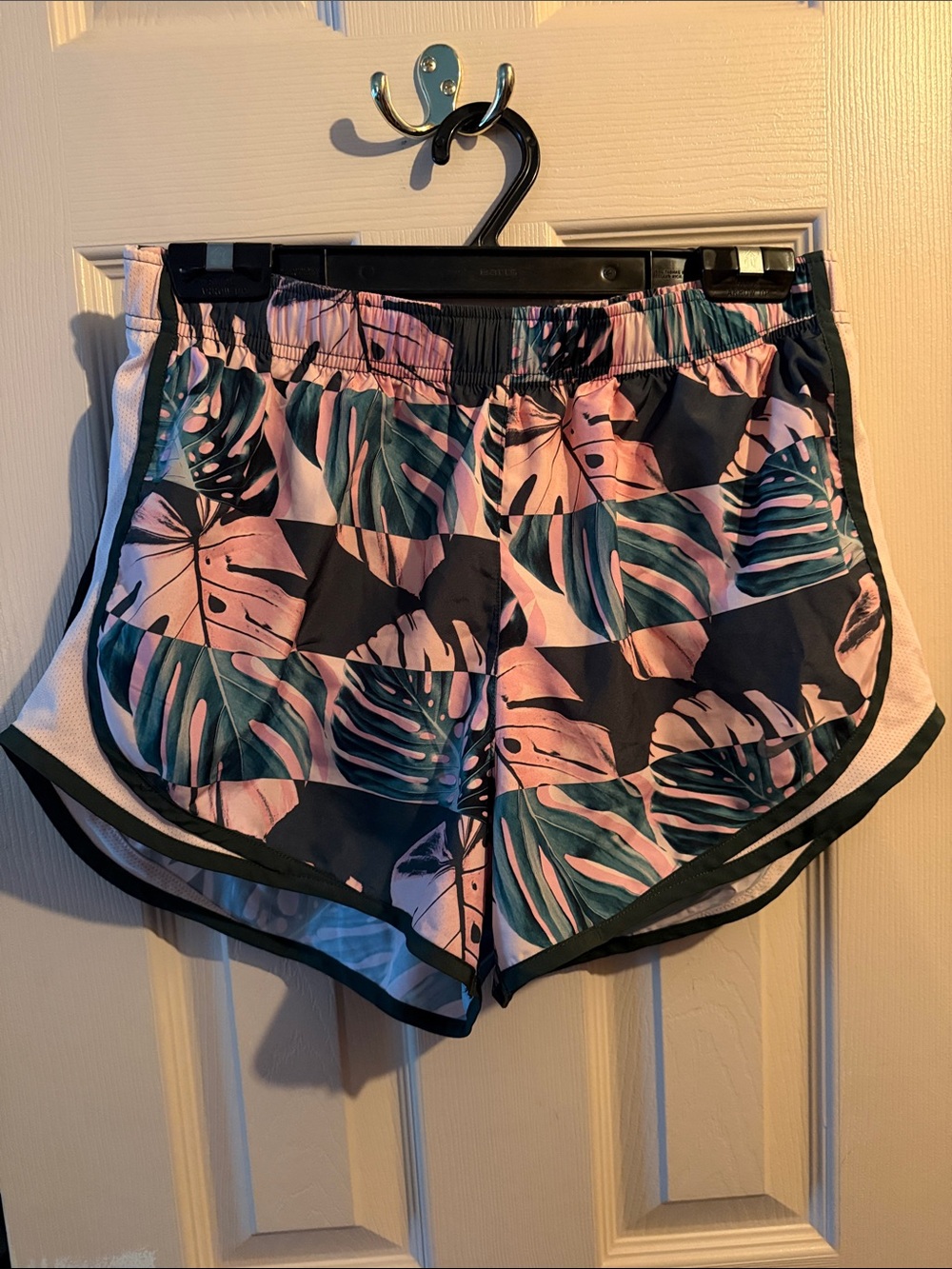 Nike Women's Palm-Print Athletic Shorts
